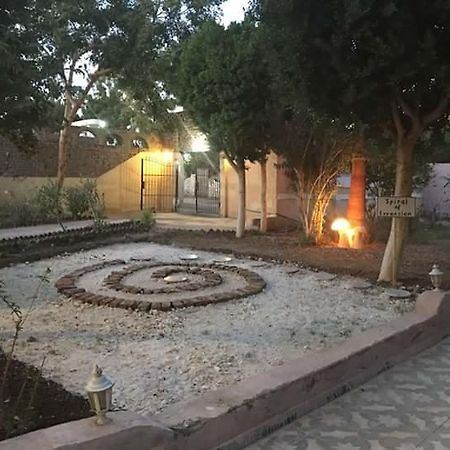 Отель Luxor Light Retreat Экстерьер фото