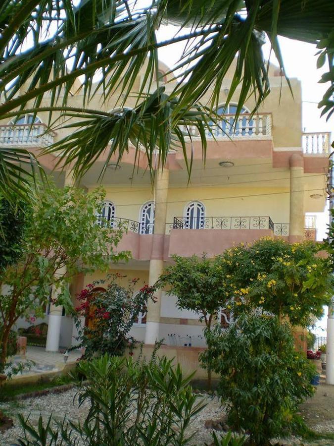 Отель Luxor Light Retreat Экстерьер фото