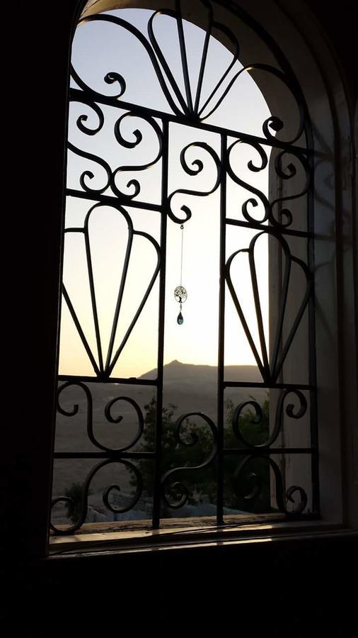 Отель Luxor Light Retreat Экстерьер фото